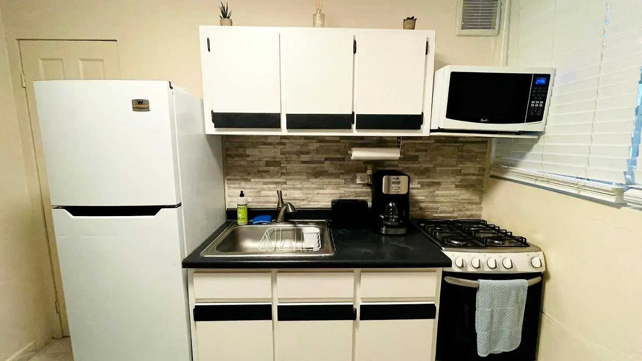 Homey Escape With Patio Access And Free Laundry Ponce Puerto Rico